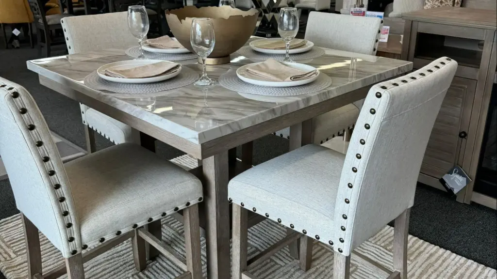 Clean decorated dining table for Christmas dinner